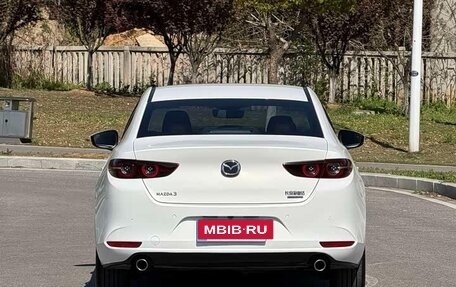 Mazda 3, 2022 год, 1 376 000 рублей, 5 фотография