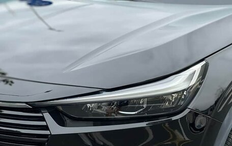 Honda Vezel, 2023 год, 1 860 002 рублей, 13 фотография