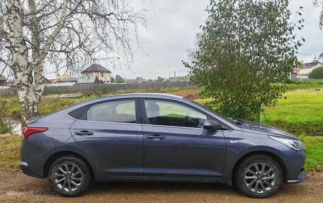Hyundai Solaris II рестайлинг, 2022 год, 1 650 000 рублей, 4 фотография