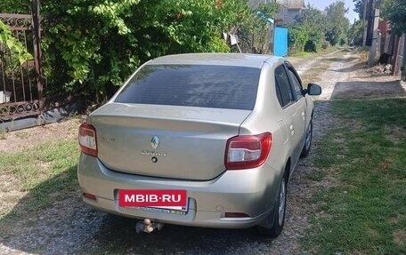 Renault Logan II, 2017 год, 790 000 рублей, 2 фотография