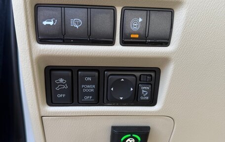 Nissan Patrol, 2010 год, 1 580 000 рублей, 12 фотография
