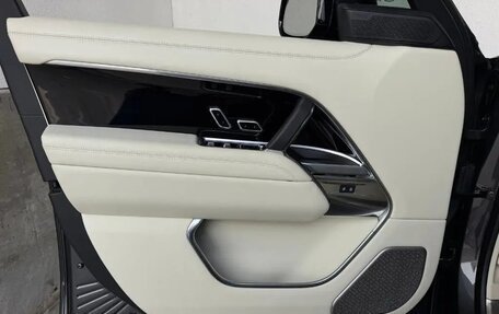 Land Rover Range Rover IV рестайлинг, 2025 год, 18 930 000 рублей, 21 фотография