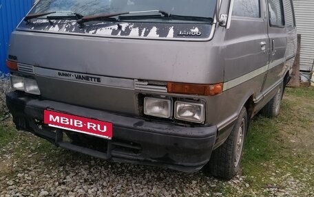 Nissan Vanette II, 1983 год, 95 000 рублей, 7 фотография
