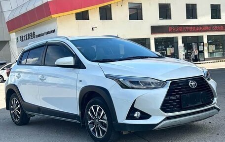 Toyota Yaris XP150 рестайлинг, 2023 год, 970 000 рублей, 3 фотография