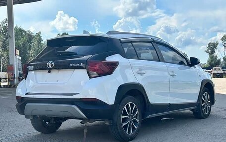 Toyota Yaris XP150 рестайлинг, 2023 год, 970 000 рублей, 4 фотография