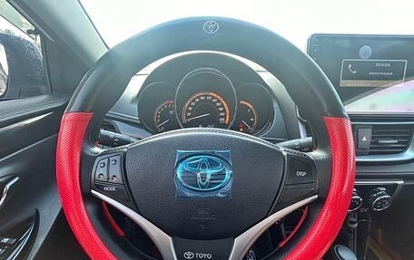 Toyota Yaris XP150 рестайлинг, 2023 год, 970 000 рублей, 11 фотография