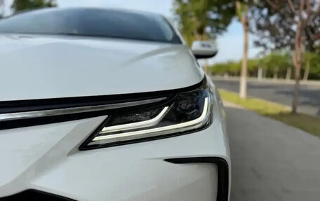 Toyota Corolla, 2023 год, 1 600 000 рублей, 3 фотография