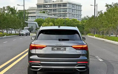 Audi Q3, 2022 год, 2 300 000 рублей, 5 фотография