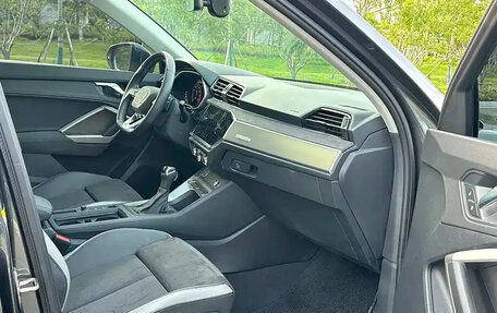 Audi Q3, 2022 год, 2 300 000 рублей, 15 фотография