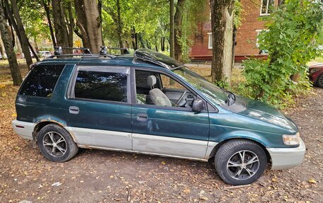 Mitsubishi Chariot III, 1996 год, 95 000 рублей, 2 фотография