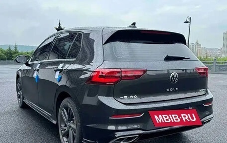 Volkswagen Golf VIII, 2023 год, 1 900 000 рублей, 4 фотография