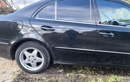 Mercedes-Benz E-Класс, 2002 год, 520 000 рублей, 5 фотография