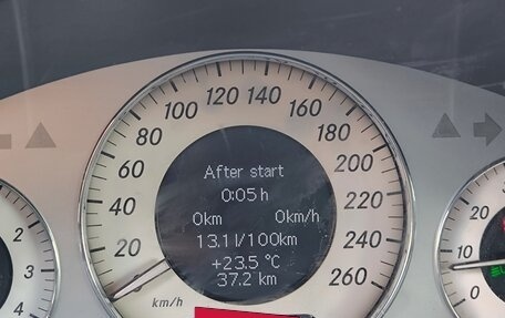 Mercedes-Benz E-Класс, 2002 год, 520 000 рублей, 11 фотография
