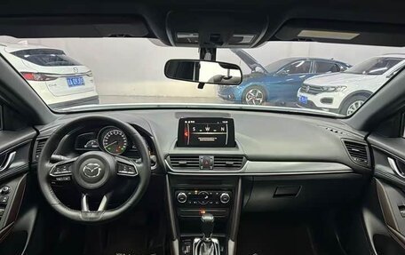 Mazda CX-4, 2023 год, 1 740 000 рублей, 8 фотография