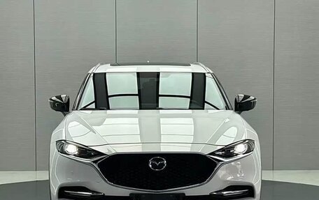 Mazda CX-4, 2023 год, 1 740 000 рублей, 2 фотография