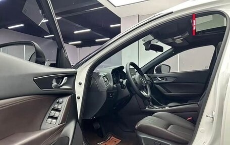 Mazda CX-4, 2023 год, 1 740 000 рублей, 7 фотография