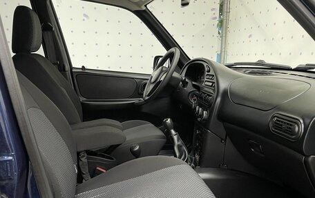 Chevrolet Niva I рестайлинг, 2018 год, 895 000 рублей, 12 фотография