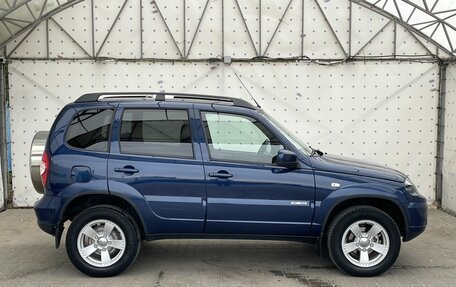 Chevrolet Niva I рестайлинг, 2018 год, 895 000 рублей, 9 фотография
