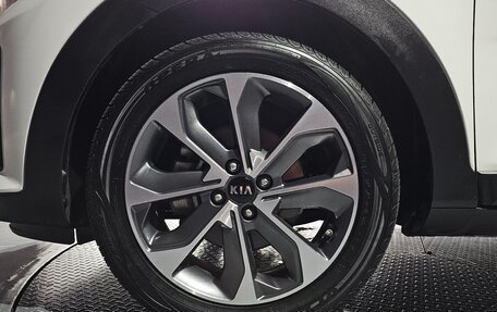 KIA Stonic, 2019 год, 1 300 000 рублей, 5 фотография