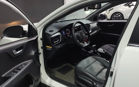 KIA Stonic, 2019 год, 1 300 000 рублей, 12 фотография