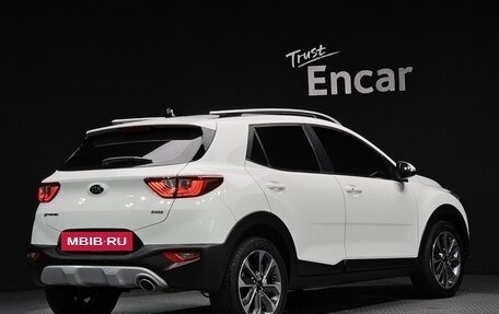 KIA Stonic, 2019 год, 1 300 000 рублей, 2 фотография