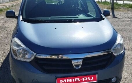 Dacia Lodgy, 2014 год, 1 100 000 рублей, 1 фотография
