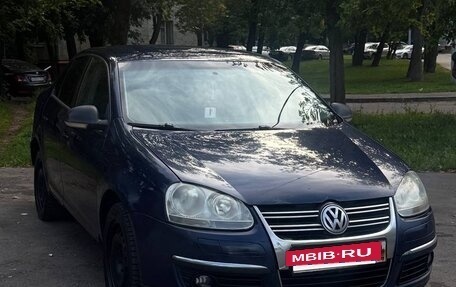 Volkswagen Jetta VI, 2008 год, 269 000 рублей, 3 фотография