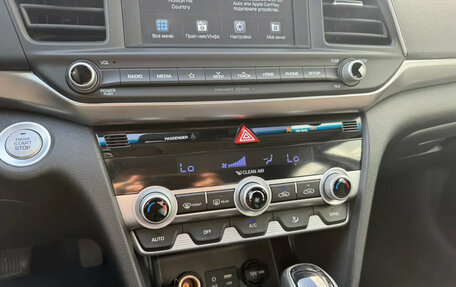 Hyundai Elantra VI рестайлинг, 2019 год, 1 249 000 рублей, 14 фотография