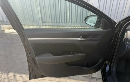 Hyundai Elantra VI рестайлинг, 2019 год, 1 249 000 рублей, 20 фотография