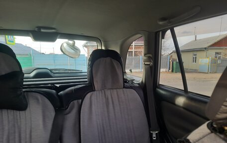Toyota RAV4, 2004 год, 1 050 000 рублей, 3 фотография