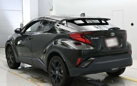 Toyota C-HR I рестайлинг, 2022 год, 1 867 000 рублей, 2 фотография
