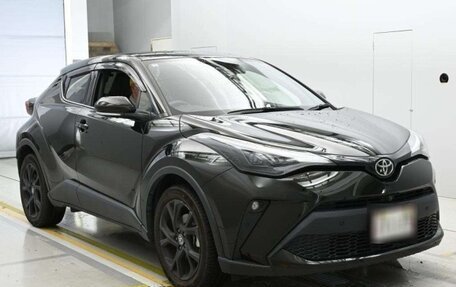 Toyota C-HR I рестайлинг, 2022 год, 1 867 000 рублей, 3 фотография