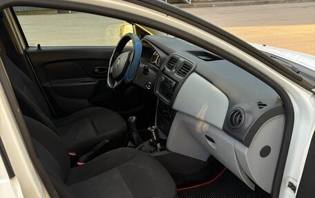 Renault Logan II, 2015 год, 350 000 рублей, 9 фотография
