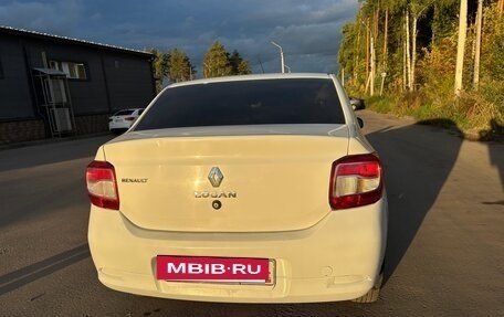 Renault Logan II, 2015 год, 350 000 рублей, 7 фотография