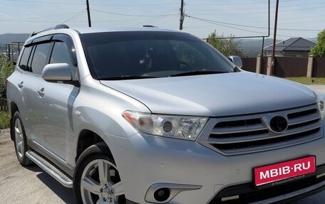 Toyota Highlander III, 2011 год, 1 790 000 рублей, 1 фотография