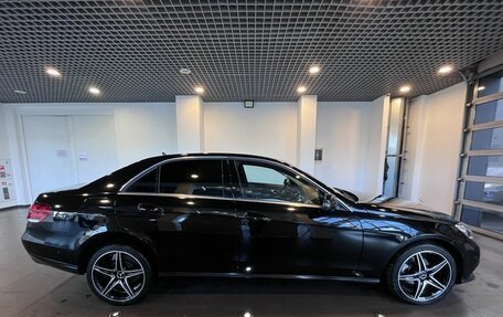 Mercedes-Benz E-Класс, 2013 год, 1 890 000 рублей, 2 фотография
