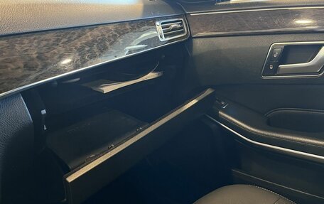 Mercedes-Benz E-Класс, 2013 год, 1 890 000 рублей, 29 фотография