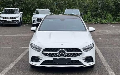 Mercedes-Benz A-Класс, 2022 год, 1 720 000 рублей, 3 фотография