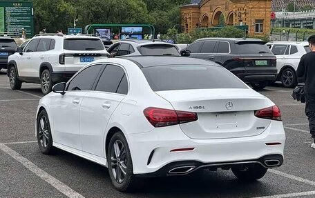 Mercedes-Benz A-Класс, 2022 год, 1 720 000 рублей, 4 фотография