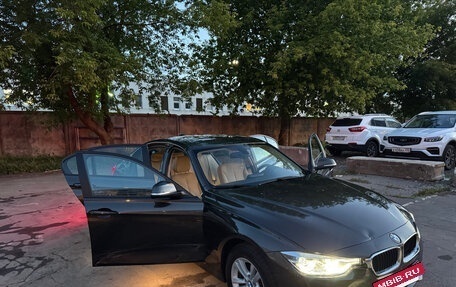 BMW 3 серия, 2016 год, 1 600 000 рублей, 8 фотография