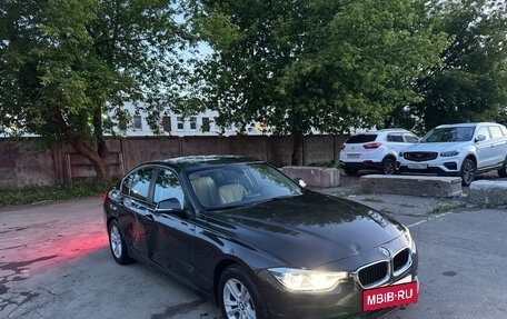 BMW 3 серия, 2016 год, 1 600 000 рублей, 5 фотография