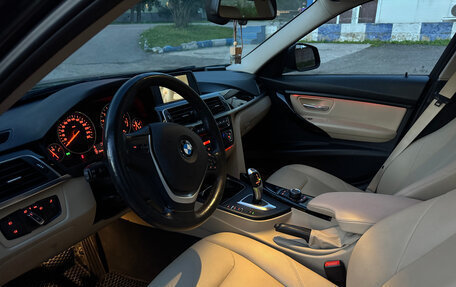 BMW 3 серия, 2016 год, 1 600 000 рублей, 14 фотография