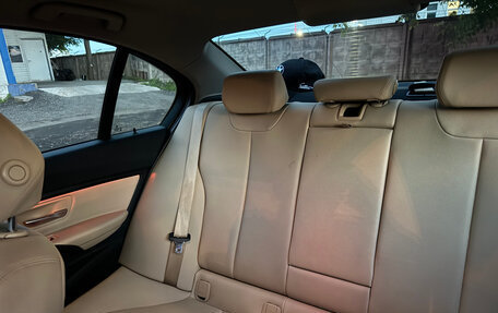 BMW 3 серия, 2016 год, 1 600 000 рублей, 18 фотография