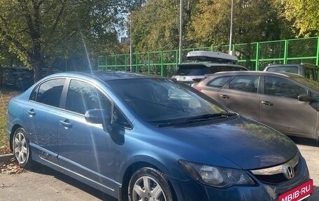 Honda Civic VIII, 2011 год, 800 000 рублей, 2 фотография