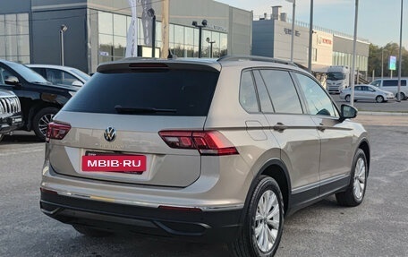 Volkswagen Tiguan II, 2021 год, 2 600 000 рублей, 9 фотография
