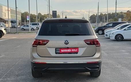 Volkswagen Tiguan II, 2021 год, 2 600 000 рублей, 10 фотография