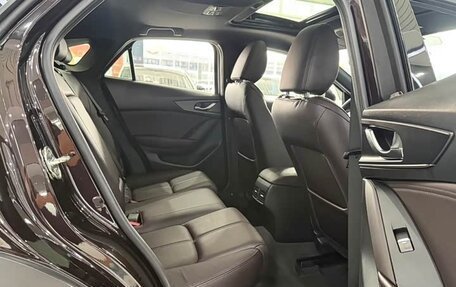 Mazda CX-4, 2023 год, 1 740 000 рублей, 12 фотография