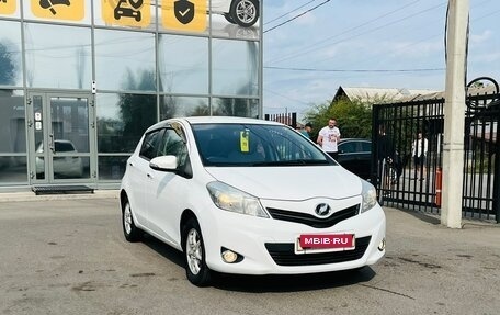 Toyota Vitz, 2013 год, 799 000 рублей, 4 фотография