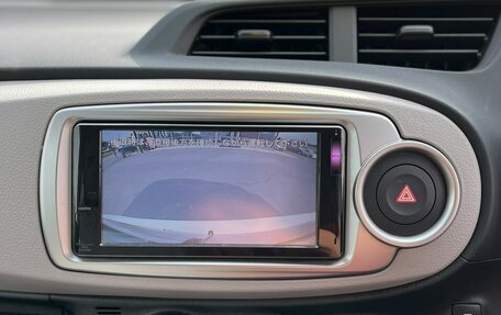 Toyota Vitz, 2013 год, 799 000 рублей, 16 фотография