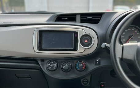 Toyota Vitz, 2013 год, 799 000 рублей, 21 фотография